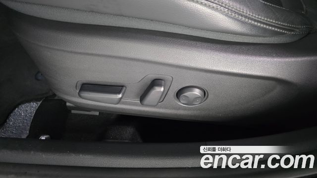 Hyundai Kona 2022 — photo 31