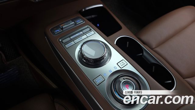 Genesis GV70 2021 — photo 9