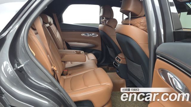 Genesis GV70 2021 — photo 12