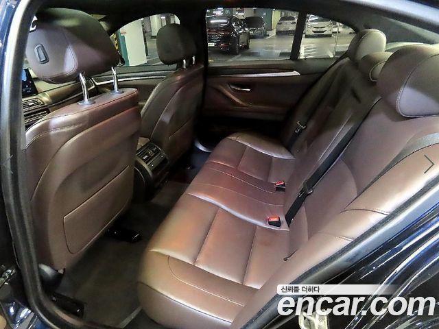 BMW 5-Series 2016 — photo 7