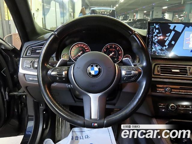 BMW 5-Series 2016 — photo 8