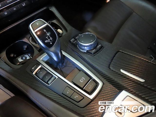 BMW 5-Series 2016 — photo 12