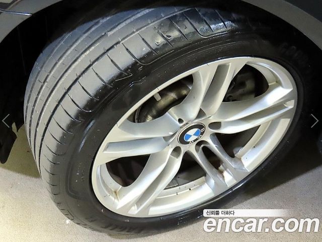 BMW 5-Series 2016 — photo 20
