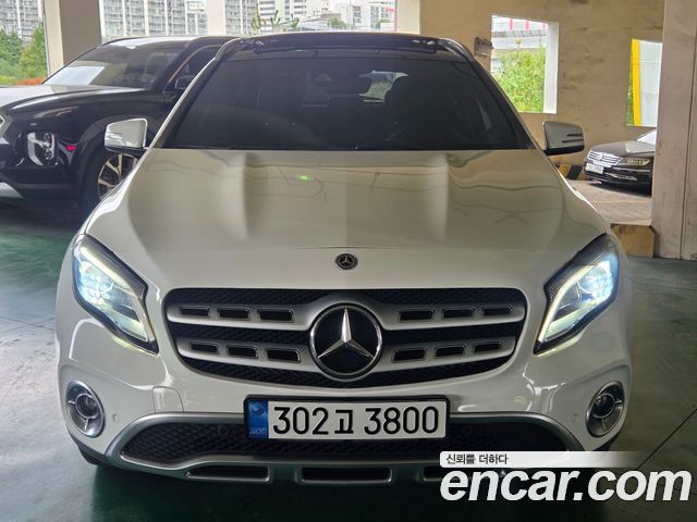Mercedes-Benz GLA-Class 2019 — photo 2