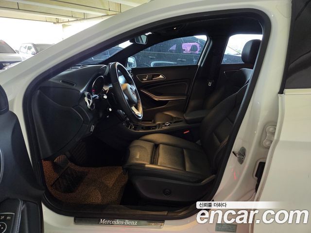 Mercedes-Benz GLA-Class 2019 — photo 6