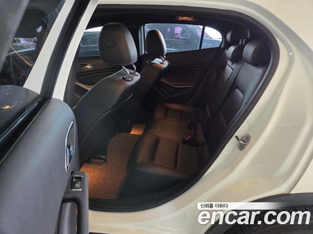 Mercedes-Benz GLA-Class 2019 — photo 7