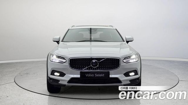 Volvo V90 2025 — photo 2