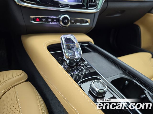 Volvo V90 2025 — photo 8