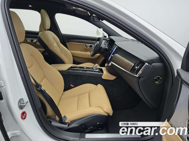Volvo V90 2025 — photo 10