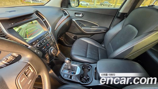 Hyundai Santafe 2016 — photo 13