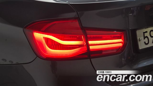 BMW 3-Series 2016 — photo 9
