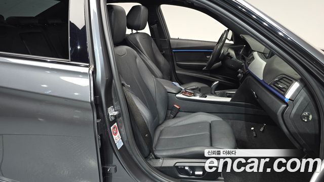 BMW 3-Series 2016 — photo 16