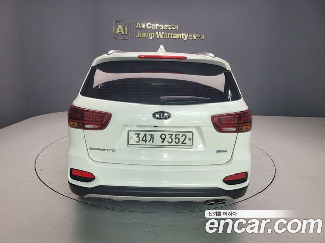 Kia Sorento 2018 — photo 8