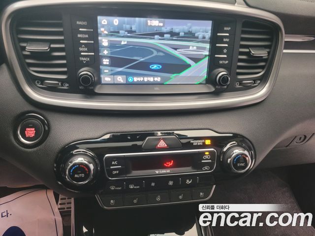 Kia Sorento 2018 — photo 18