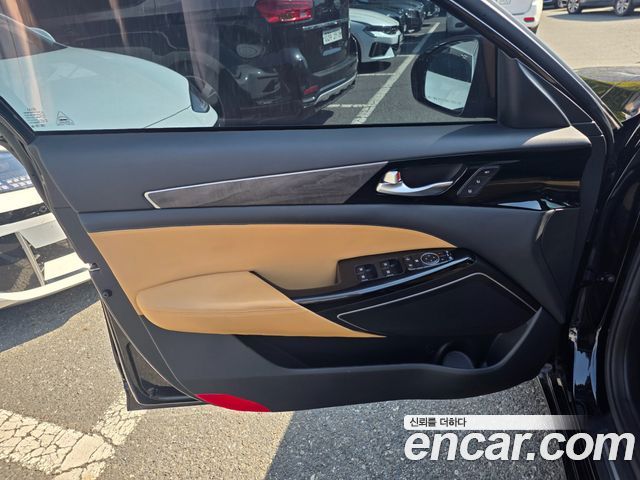 Kia K7 2021 — photo 11