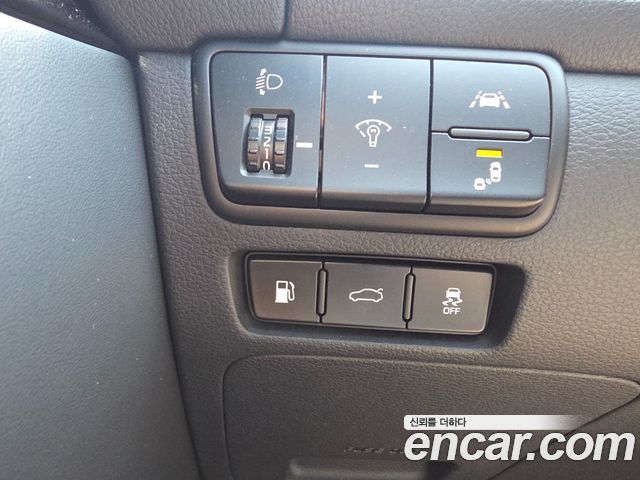 Kia K7 2021 — photo 15
