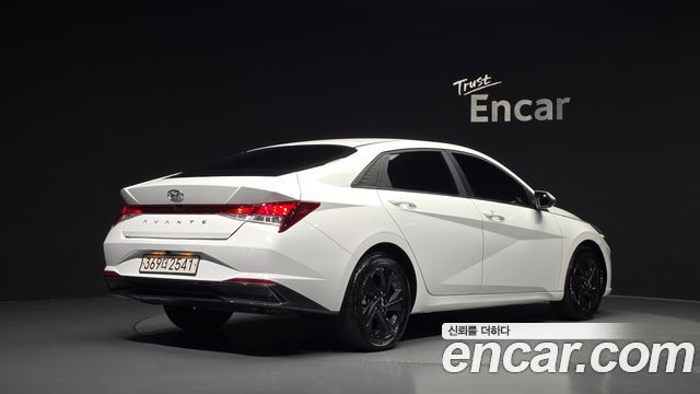 Hyundai AVANTE 2023 — photo 2