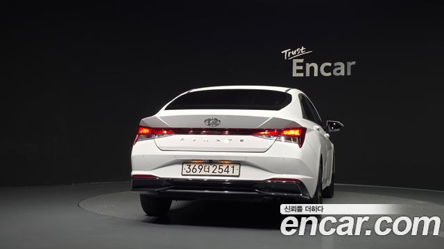 Hyundai AVANTE 2023 — photo 4