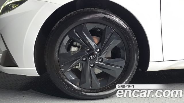 Hyundai AVANTE 2023 — photo 5