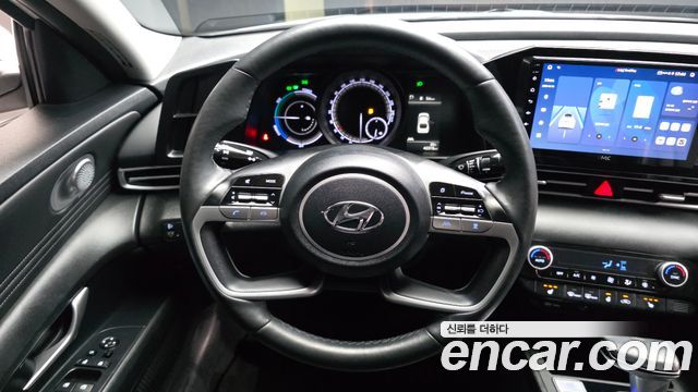Hyundai AVANTE 2023 — photo 19