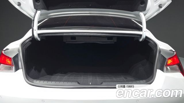 Hyundai AVANTE 2023 — photo 26