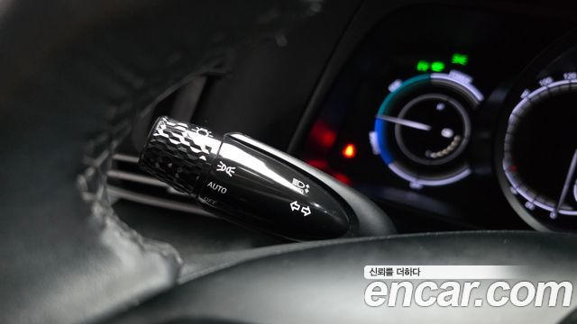 Hyundai AVANTE 2023 — photo 29