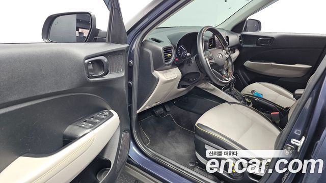 Hyundai Venue 2022 — photo 13