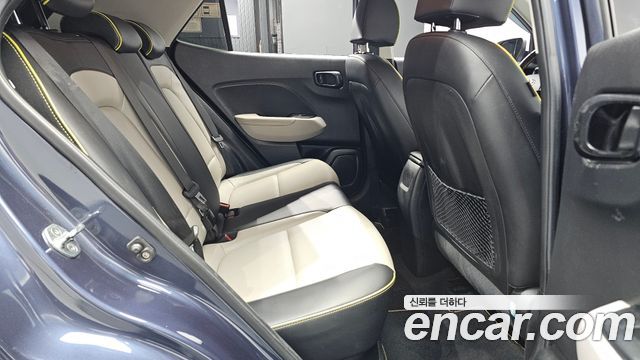 Hyundai Venue 2022 — photo 17