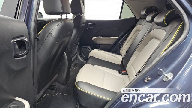 Hyundai Venue 2022 — photo 18