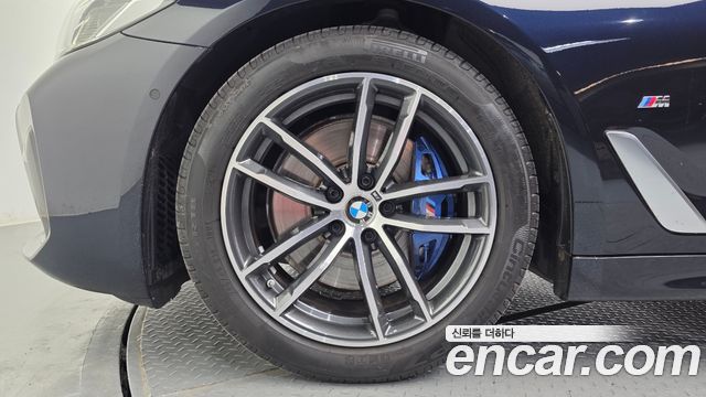BMW 5-Series 2022 — photo 5