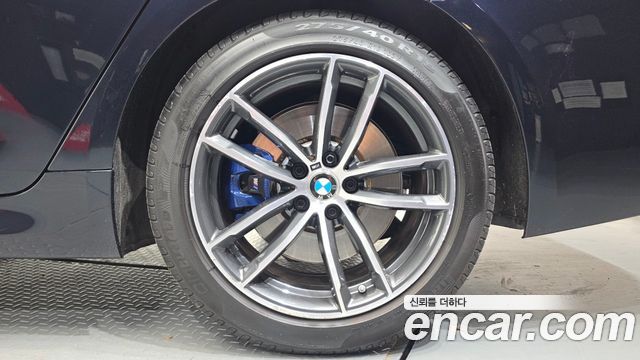BMW 5-Series 2022 — photo 7