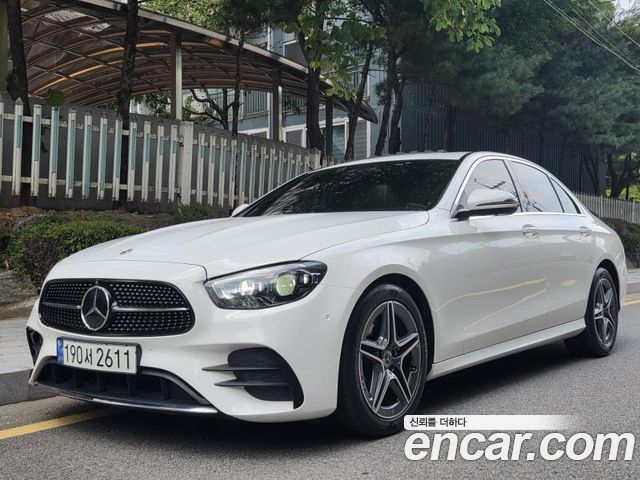 Mercedes-Benz E-Class 2023 — photo 1
