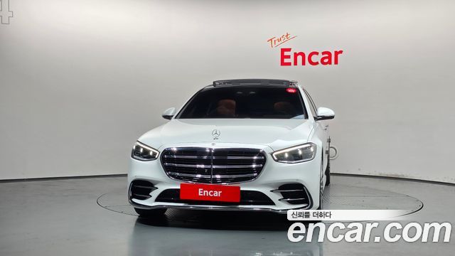 Mercedes-Benz S-Class 2024 — photo 3