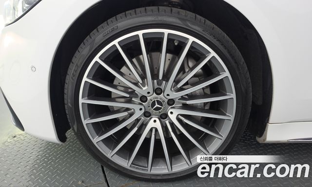 Mercedes-Benz S-Class 2024 — photo 5
