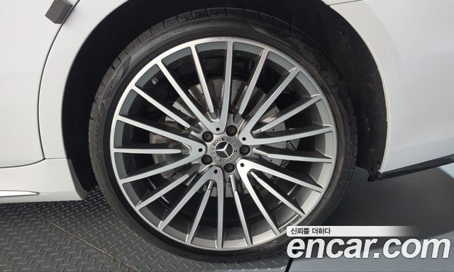 Mercedes-Benz S-Class 2024 — photo 7