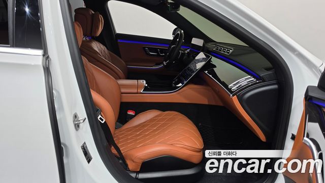 Mercedes-Benz S-Class 2024 — photo 16