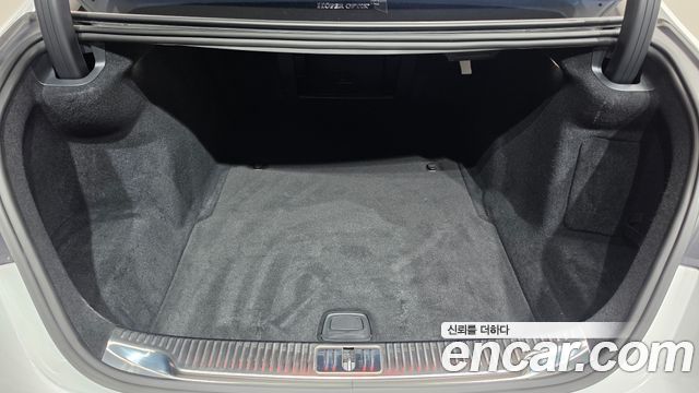 Mercedes-Benz S-Class 2024 — photo 27