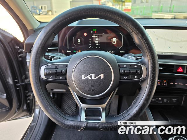 Kia K5 2024 — photo 16