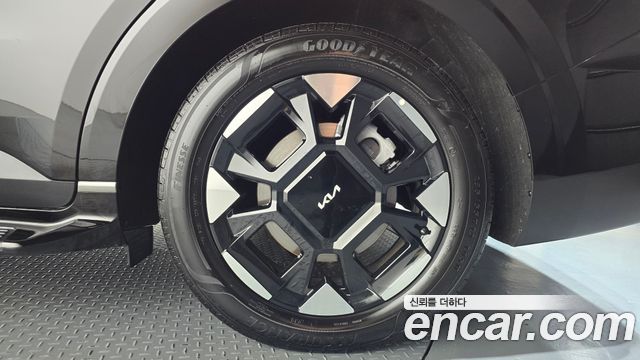Kia Canival 2025 — photo 7