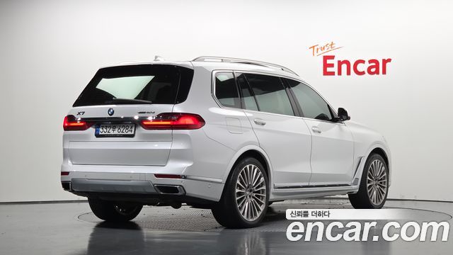 BMW X7 2022 — photo 2