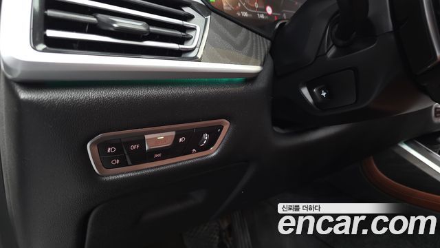 BMW X7 2022 — photo 25