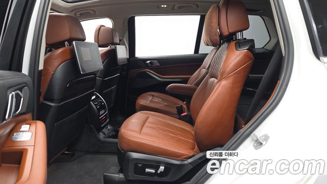 BMW X7 2022 — photo 16