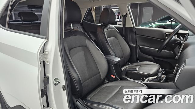 Hyundai Venue 2020 — photo 11