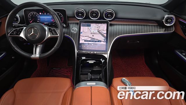 Mercedes-Benz C-Class 2022 — photo 10