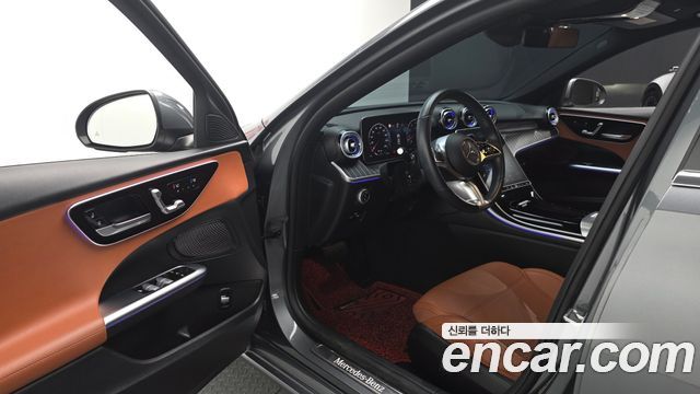 Mercedes-Benz C-Class 2022 — photo 13