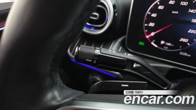 Mercedes-Benz C-Class 2022 — photo 33