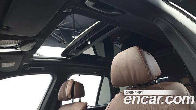 BMW X5 2021 — photo 24