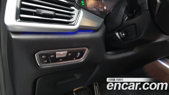 BMW X5 2021 — photo 26