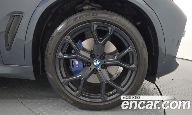 BMW X5 2021 — photo 7