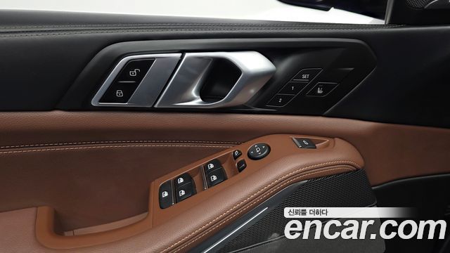 BMW X5 2021 — photo 27
